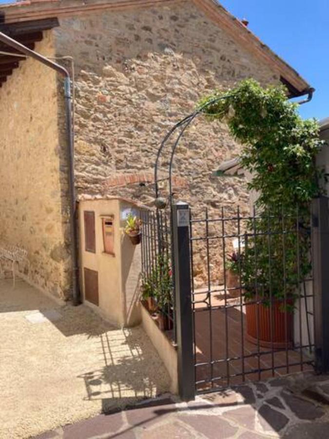 La Casina Delle Rondini Guest House Corsanico-Bargecchia ภายนอก รูปภาพ