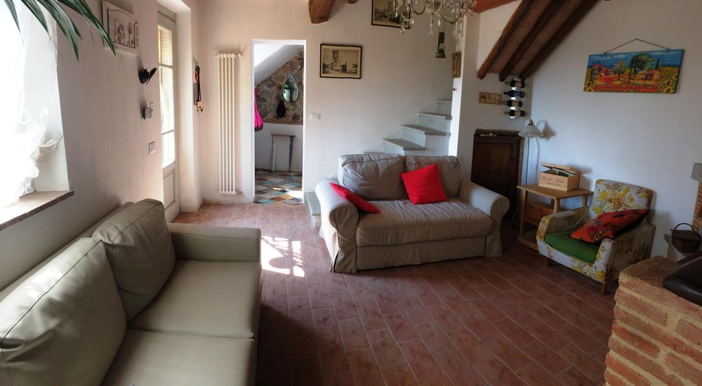 La Casina Delle Rondini Guest House Corsanico-Bargecchia ภายนอก รูปภาพ