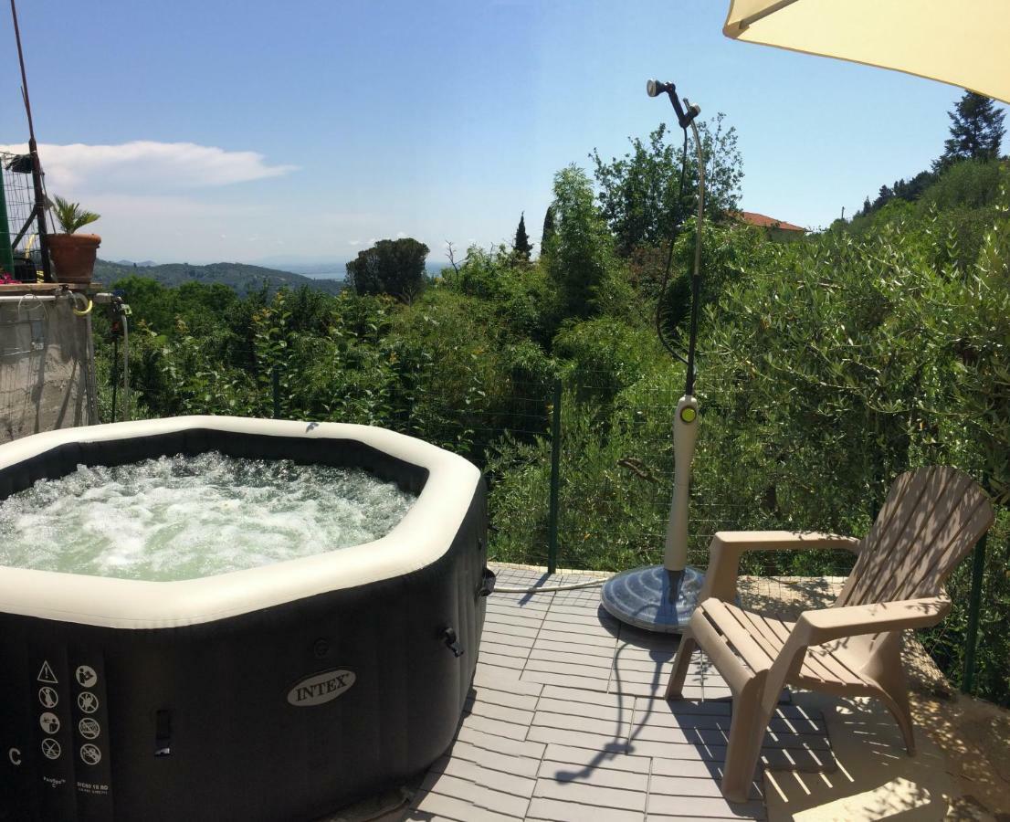 La Casina Delle Rondini Guest House Corsanico-Bargecchia ภายนอก รูปภาพ
